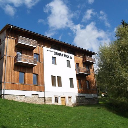 Apartman Stara Skola Vysoke nad Jizerou Bagian luar foto