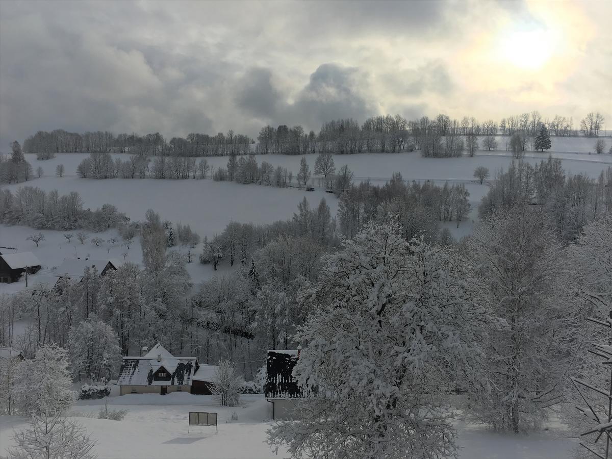 Apartman Stara Skola Vysoke nad Jizerou Bagian luar foto